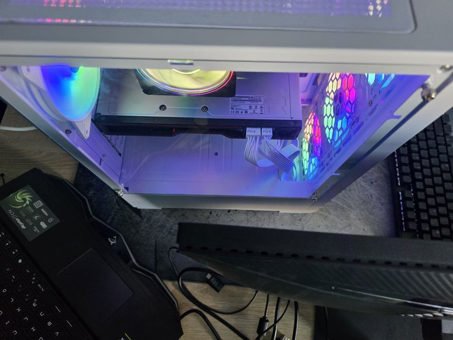 MID-HIGH Pc Gaming Ryzen 5600x+RX 6700 XT 12GB