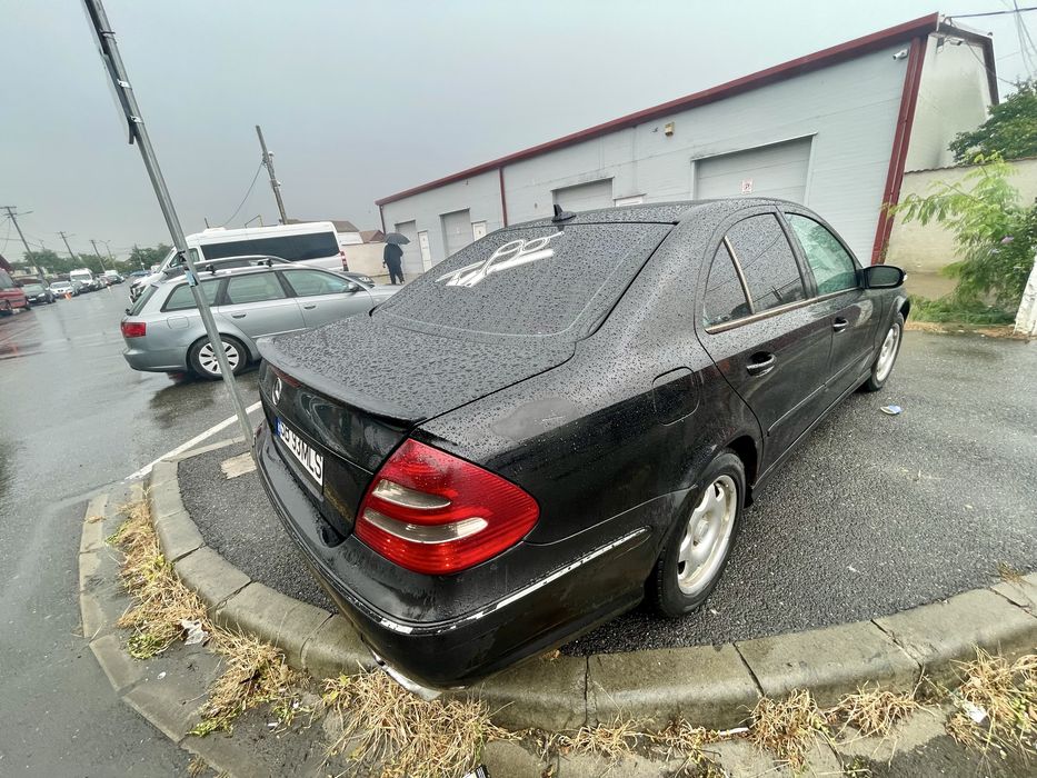 Mercedes benz w211 2.2 cdi e220 w 211 200 e clasa