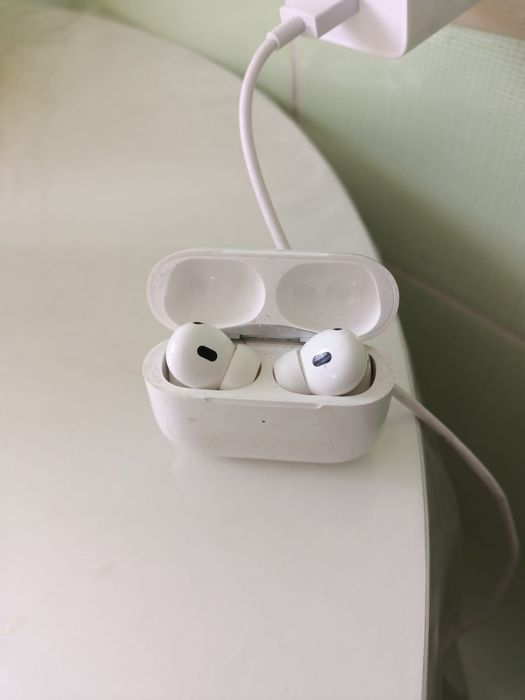 Продам наушники беспроводные