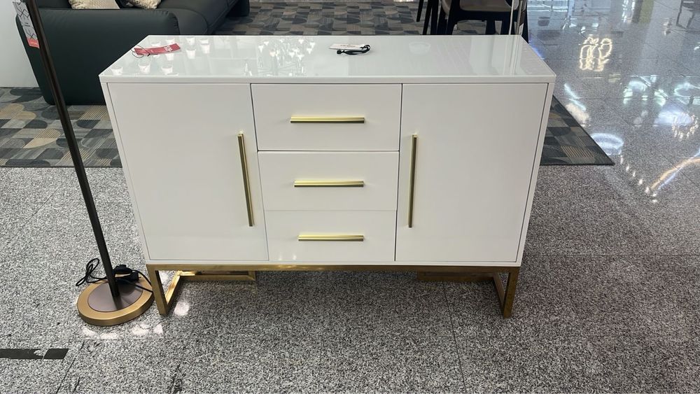 Продается комод, подставка под тв