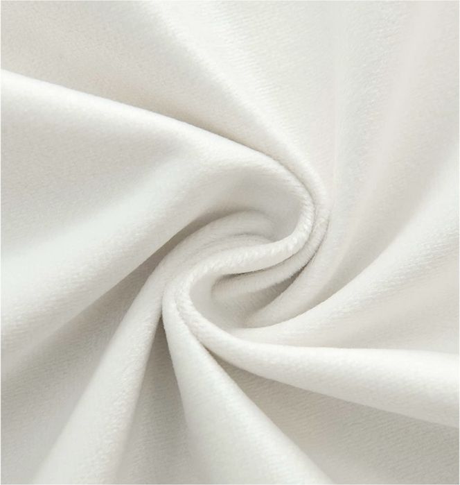 Draperii din catifea, culoare alb