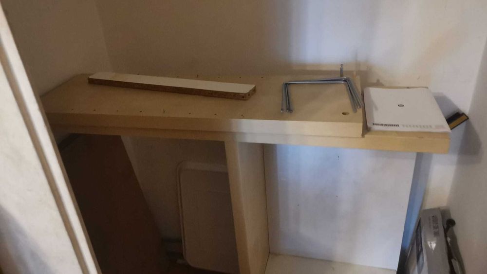 birou elev ikea + corp superior