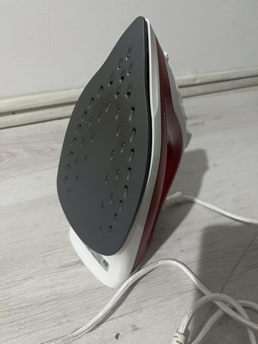 Fier de calcat cu aburi philips nou