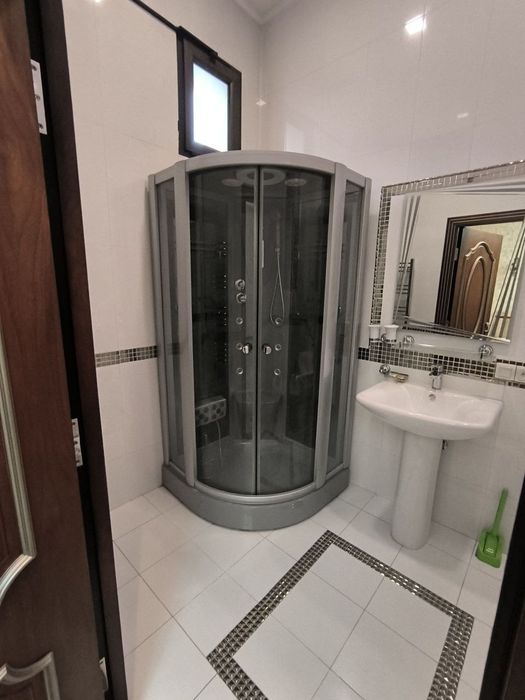 Продаётся дом 5.34 сотки 5 комнать 2 сауны финская и турецкая, бассейн