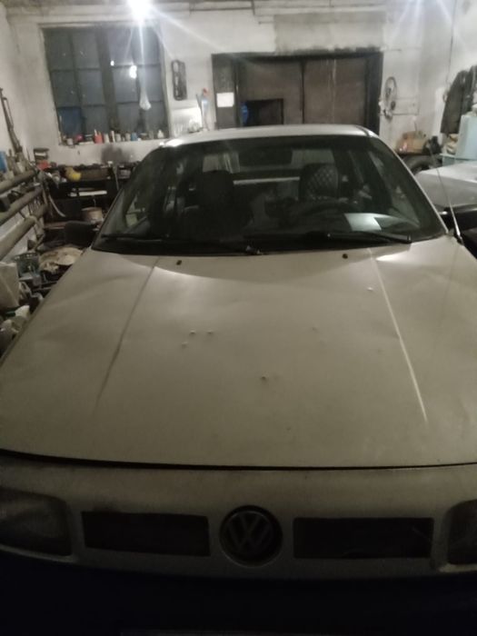 Продам Volkswagen Passat (седан)