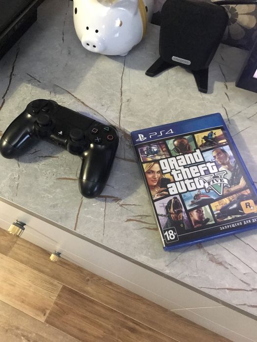 Продам PS4 500GB  +GTA5