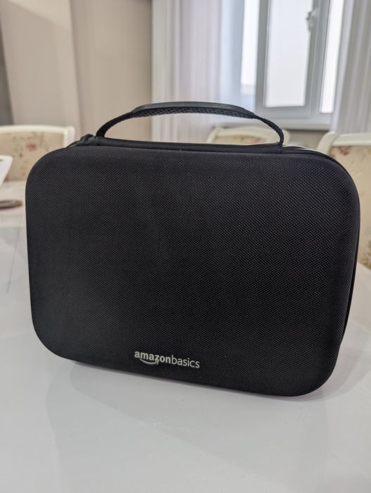 Nintendo Switch V1 + 3 игры + 2 кейса + чехол •