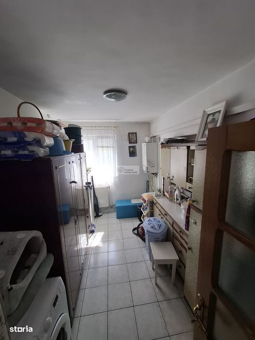 Apartament de 4 camere+ 1 /etaj 2/125mp /Independentei/Focsani/Finante
