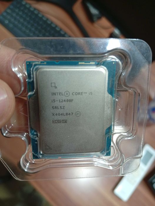 Продам процессор I5 - 12400F