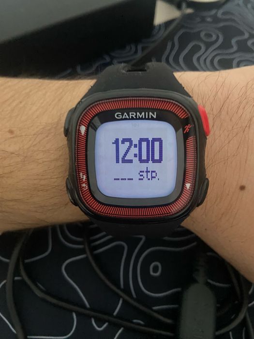 Часы для бега Garmin Forerunner 10