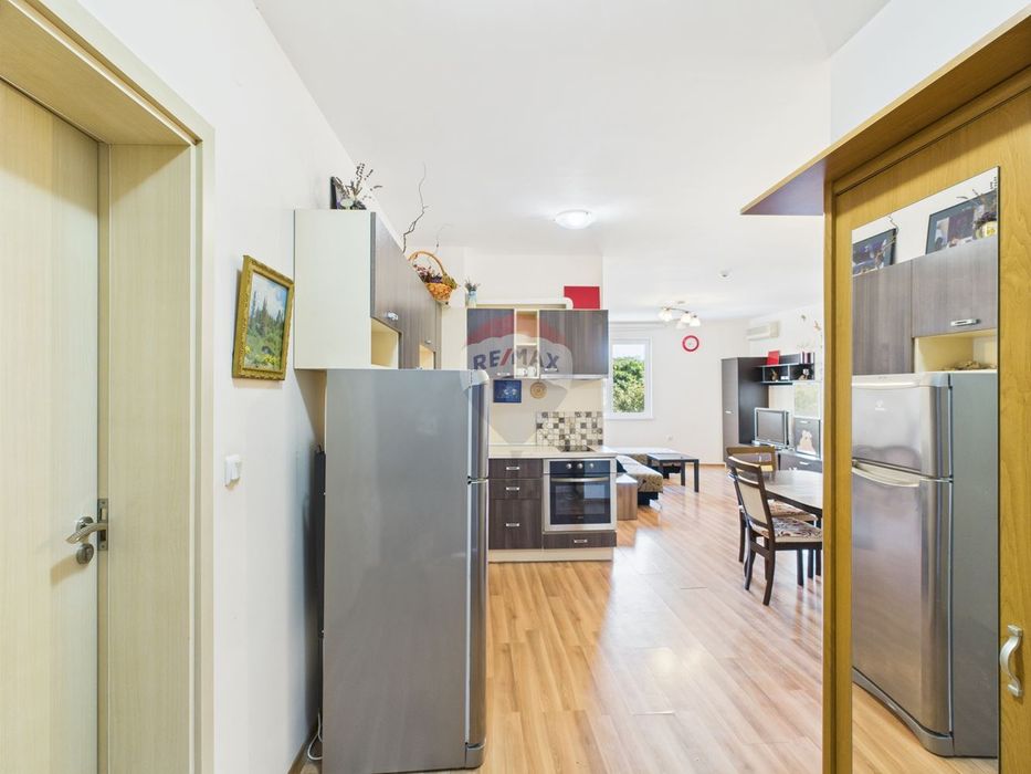 Продава се Двустаен апартамент в к.к. Златни пясъци - 67 кв.м за 800 €/кв.м - Снимка #2