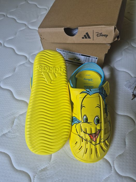 Сандали Adidas 32 номер