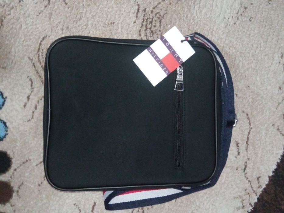 Продаётся барсетка мужская от Tommy Hilfiger