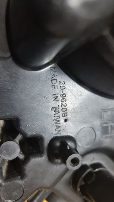 Far xenon stanga Ford Mustang 6 VI 20-9620B 209620