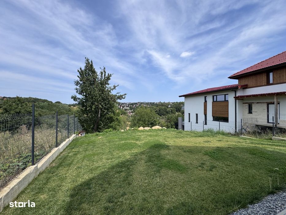 Casă individuală 160mp utili, teren 873 mp, panoramă superba - Feleacu