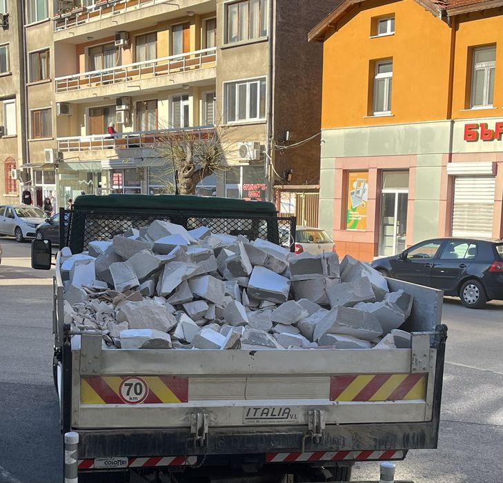 Почистване на апартаменти мазета къщи