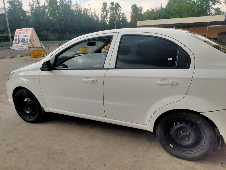 Nexia 3 mexanika kelishiladi