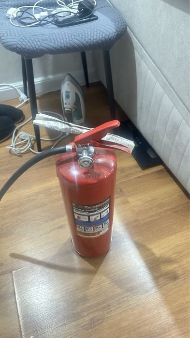 Продам огнетушитель