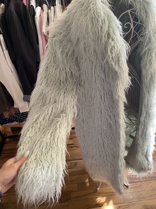 Haină de blană artificială H&M, nouă, mărime M