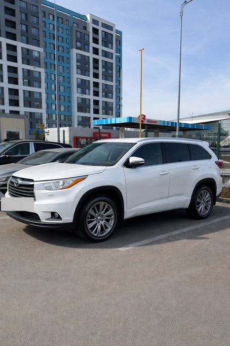 Продам Toyota Highlander