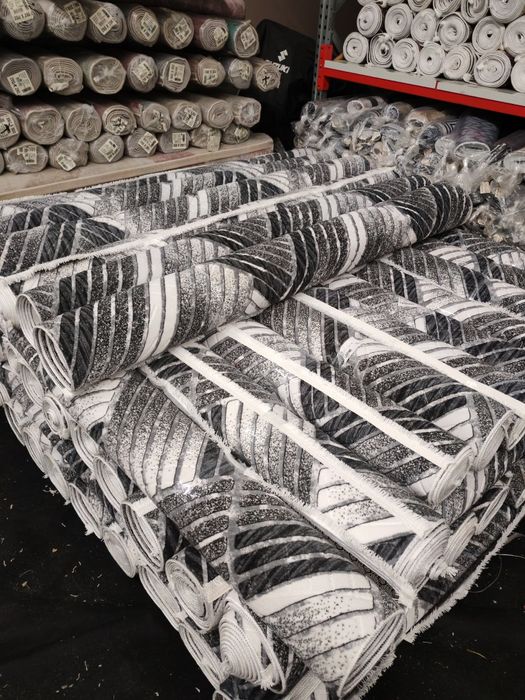 Traverse și covoare la oferta