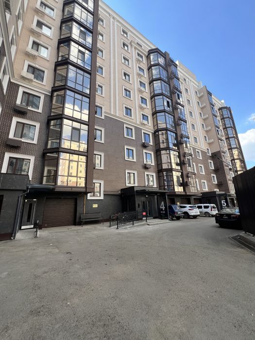 Продам 3 ком кв 130 м2 в жк Орталык