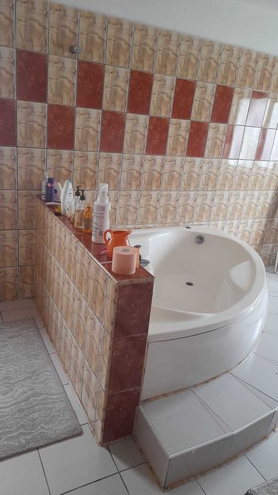 Apartament 3 camere 70 mp etaj 1, decomandat, Rovinari