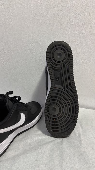 Adidasi air force 1 de barbati