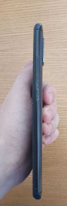 Продам Xiaomi Redmi Note 5 4/64 ГБ