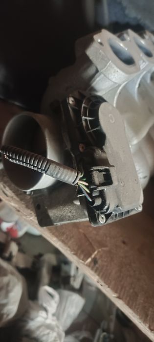 Генератор,Гур, дроссель  Volvo s80