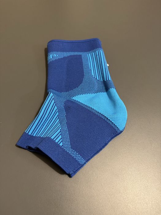 Охлаждаща наколенка/наглезенка