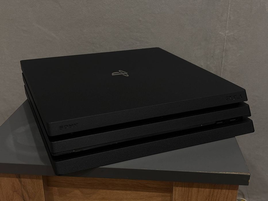 PS4 PRO 1ТБ. Состояние новой