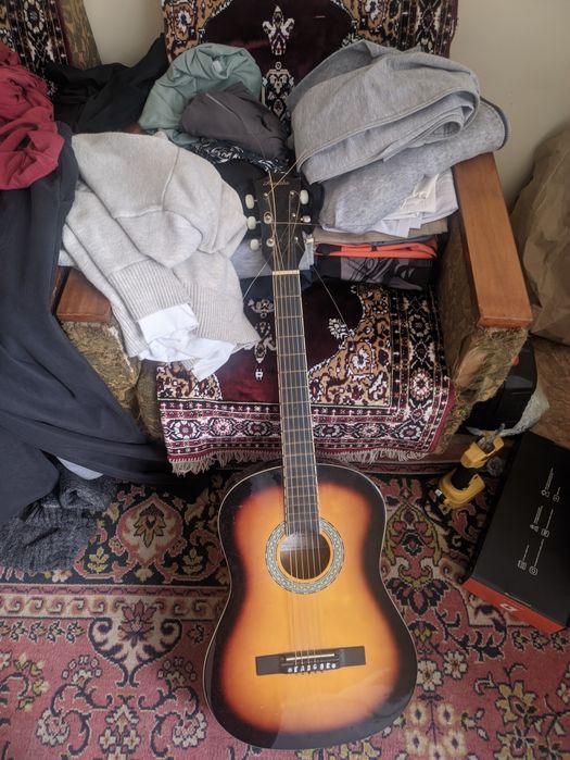 Продается гитара