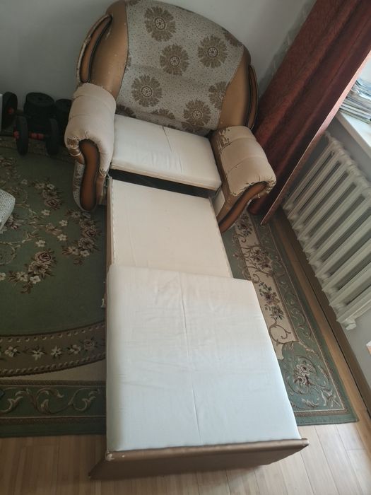 Софа собираться и раскладывается