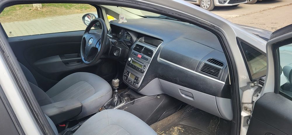 Vand Fiat Linea 2012 euro 5 Benzina+GPL OMOLOGAT