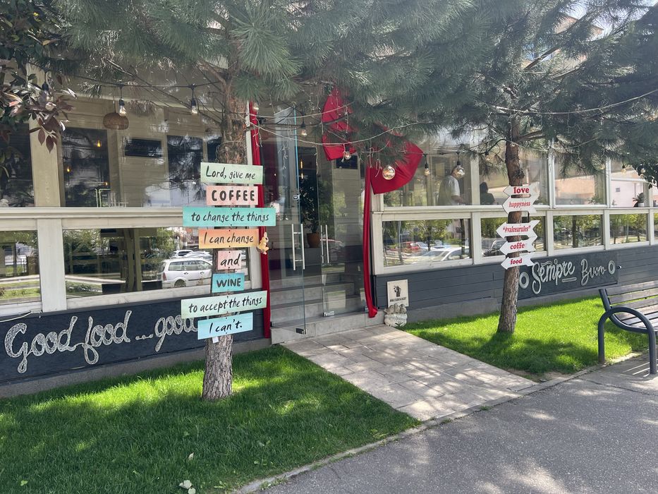 Ofer afacere la cheie în domeniul HoReCa ( spatiu comercial, restaurant )