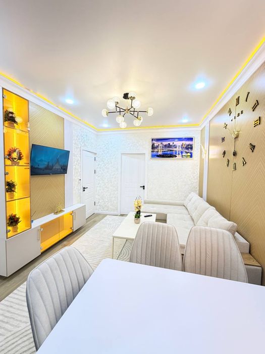 Чиланзар -2 кв 2-3/1/4.48м2 Срочно Продам квартиру срочно