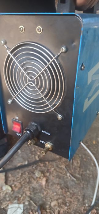 Invertor sudura germania