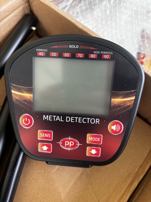 Detector metal Aur / argint / Fier / Aluminiu