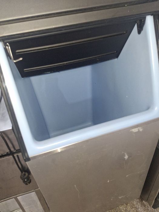 Ледогенератор BREMA професионален 160 кг