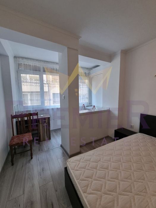 Дава се под наем Двустаен апартамент в Варна, Колхозен пазар - 55 кв.м за 382.5 € - Снимка #5