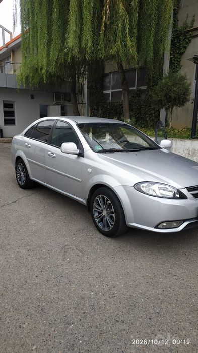Продаю своё авто Chevrolet жентра 1-Евро