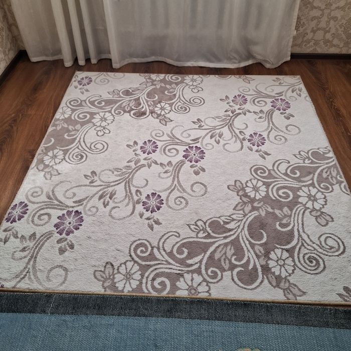 Срочно продаю 3 ковра и стиральную машину