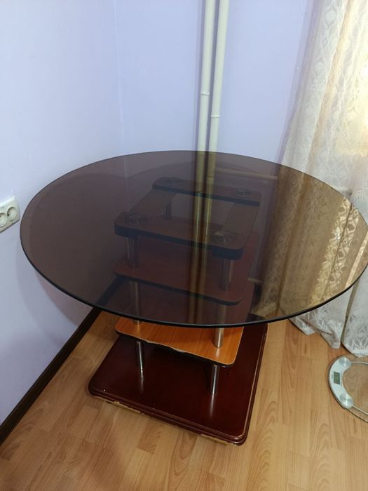 Продаются столы  2