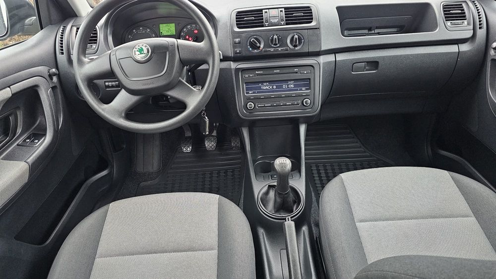 Skoda fabia facelift 2010benzina