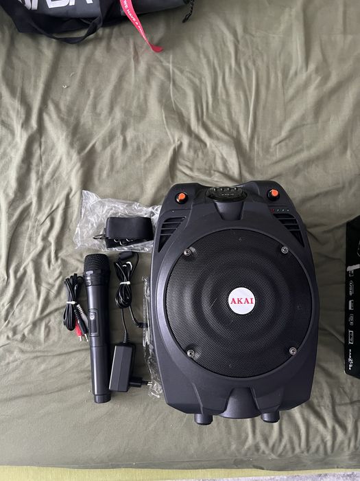 Vand boxa akai SS022A-X6