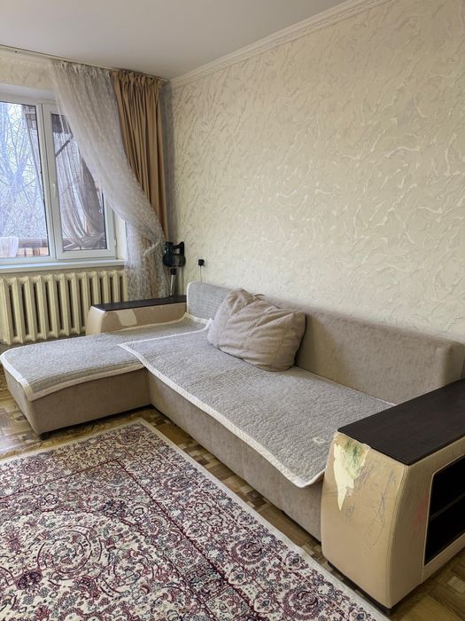 Диван б/у продаем