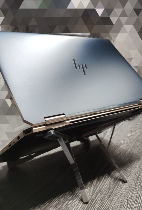 HP Spectre x360 Convertible 13-aw2005ur