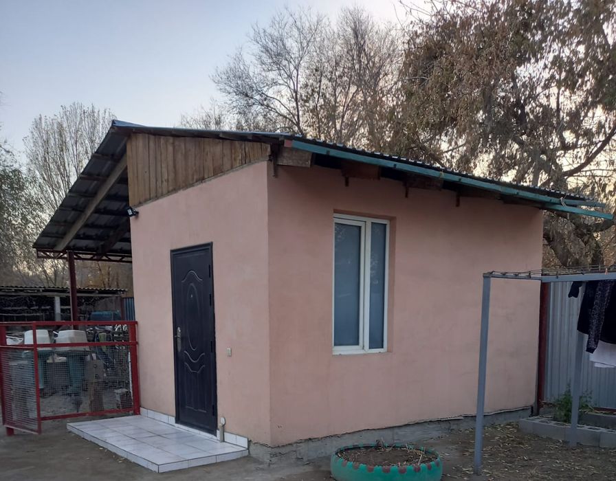 Продам полдома !