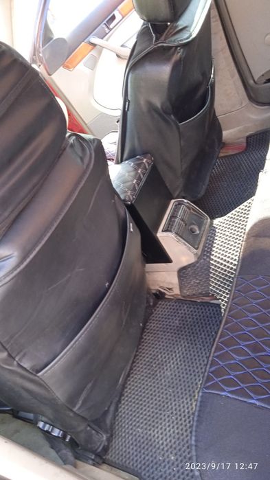 Ауди с 4  красный